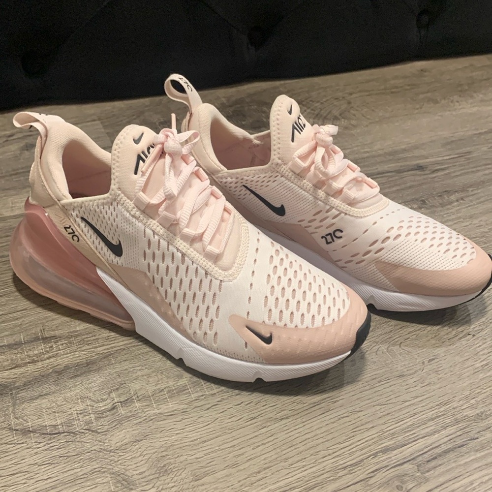 Nike Air Max 270